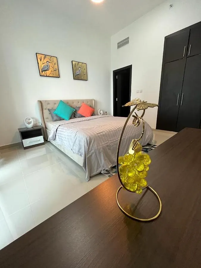 Holiday Nest At Dubai Marina Apartment